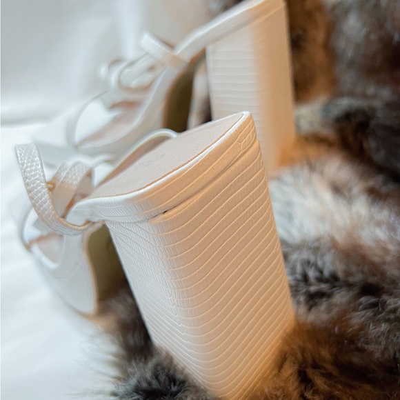 Davina Block Heel- own brand - Picture 2 of 5